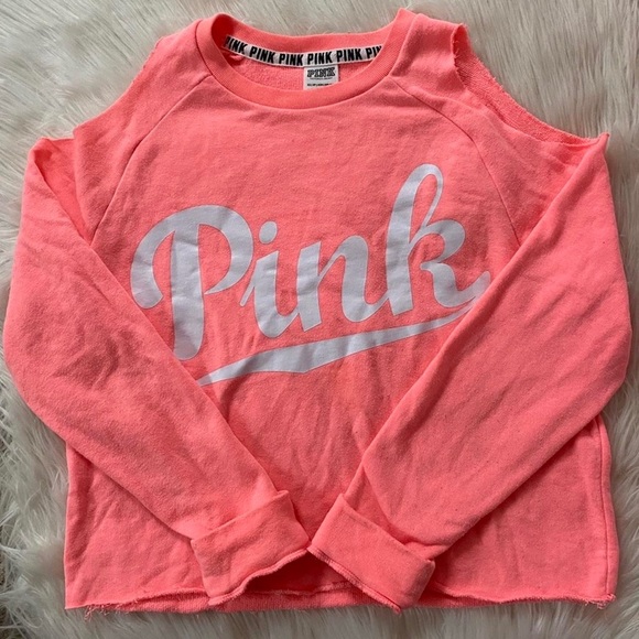 ✰ vs pink cold shoulder ✰ - Picture 1 of 3